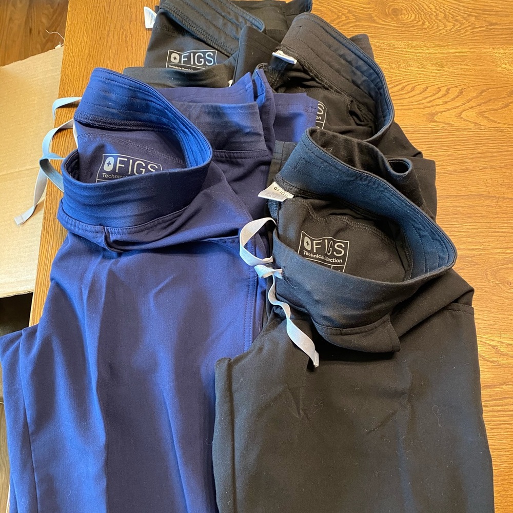 Figs Scrub Pants. 4 pair.